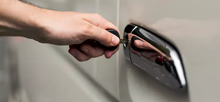 Why Choose Our Auto Locksmith Team in Garden City, NY?